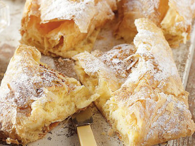 Bougatsa crema